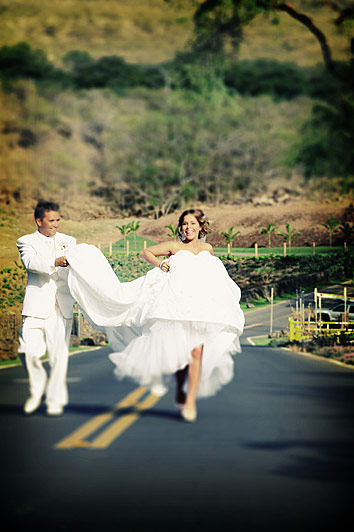 Will and Raquel hit the road after their wedding in Maui